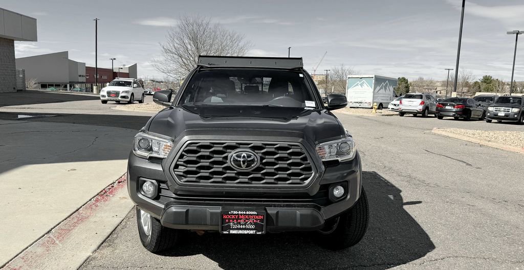 Used 2020 Toyota Tacoma TRD Off-Road image 3
