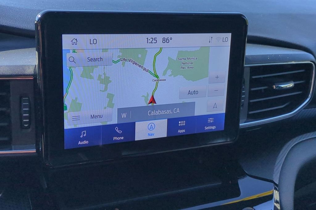 Used 2022 Ford Explorer ST-Line image 11