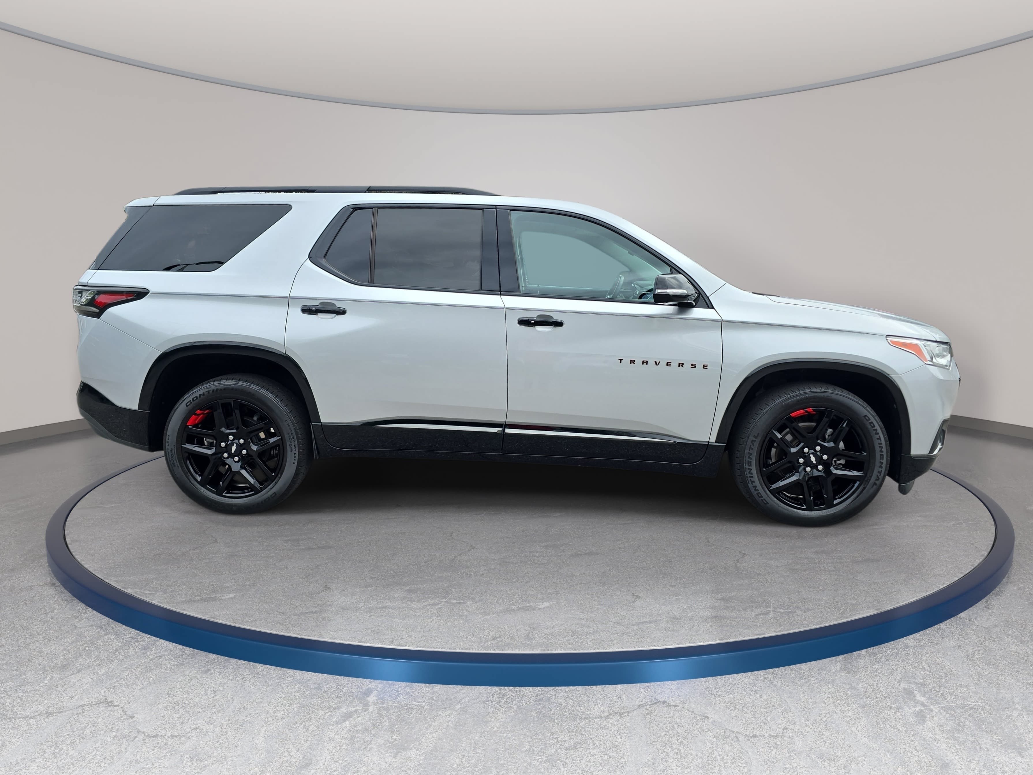 Used 2020 Chevrolet Traverse Premier w/ Redline Edition AWD/4WD image 4
