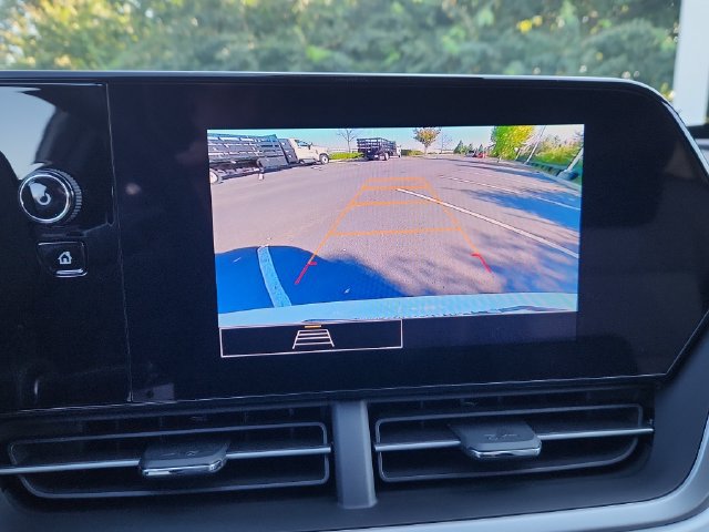 New 2026 Chevrolet Trax RS w/ Driver Confidence Package FWD image 28