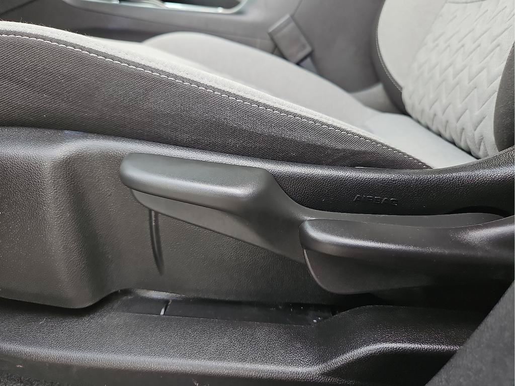 Used 2024 Chevrolet Equinox LS AWD/4WD image 14