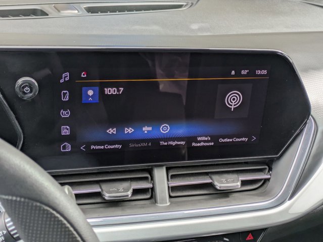 Used 2025 Chevrolet Trax LT image 20