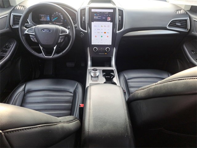 Used 2024 Ford Edge SEL image 9
