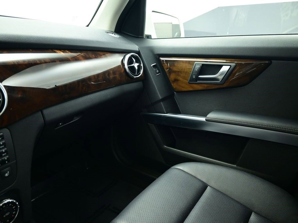 Used 2015 Mercedes-Benz GLK 350 4MATIC image 24