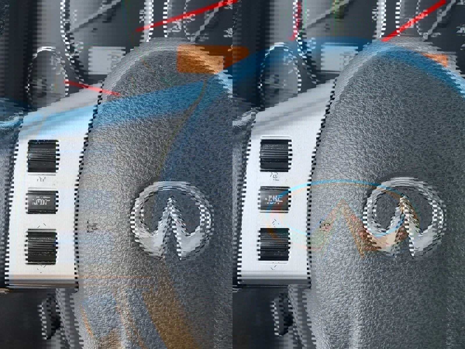 Used 2004 INFINITI FX45 AWD w/ Technology Pkg image 19