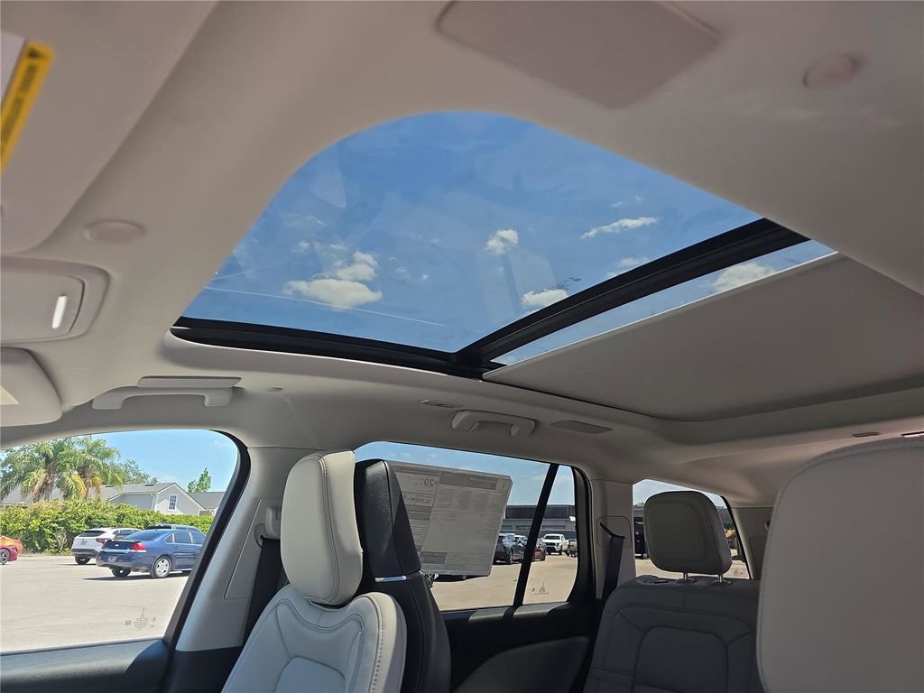 New 2026 Lincoln Aviator Reserve image 26