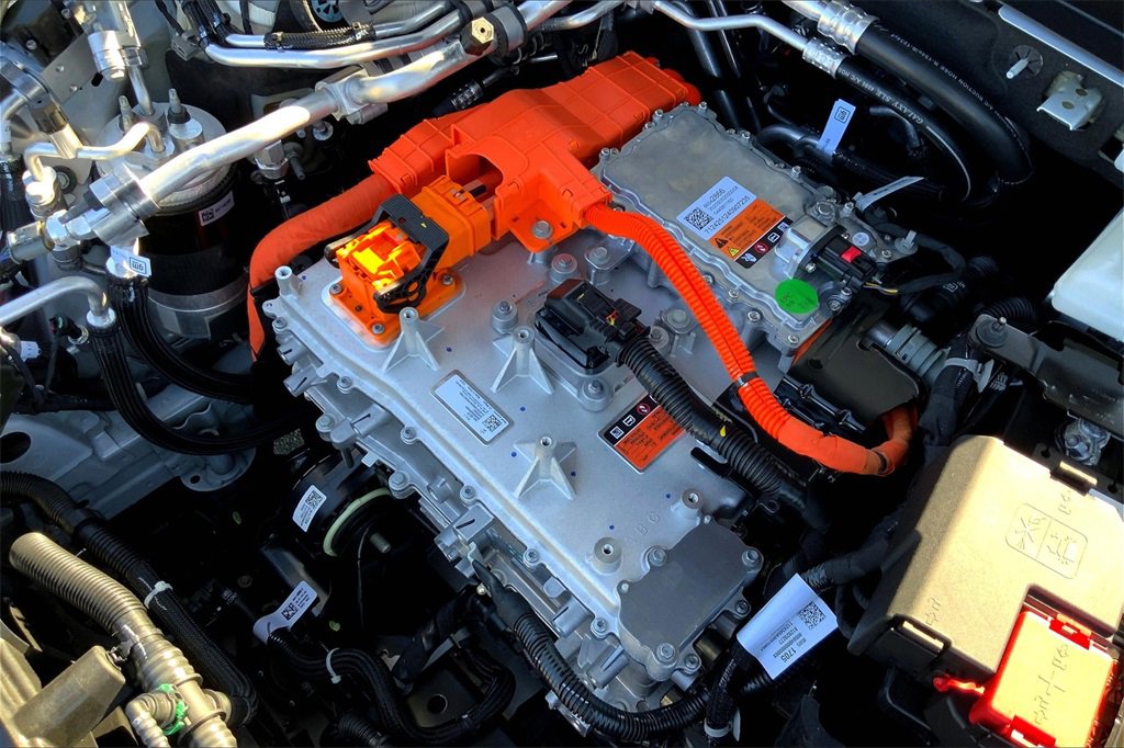 New 2025 Cadillac Lyriq Luxury image 18