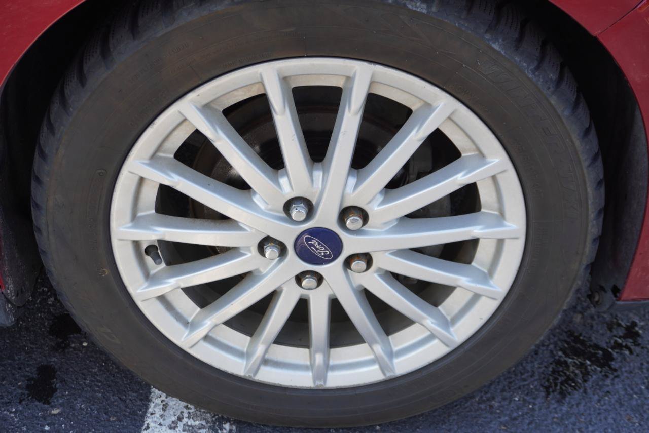 Used 2015 Ford C-MAX SE w/ Equipment Group 201A FWD image 40