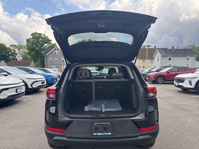 New 2026 Chevrolet TrailBlazer LS w/ LS Convenience Package FWD image 12