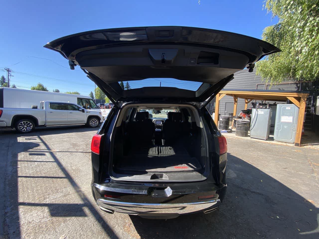 Used 2019 GMC Acadia Denali w/ Technology Package AWD/4WD image 29