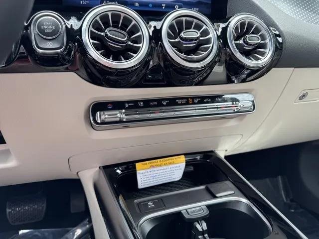 New 2025 Mercedes-Benz GLA 250 image 21