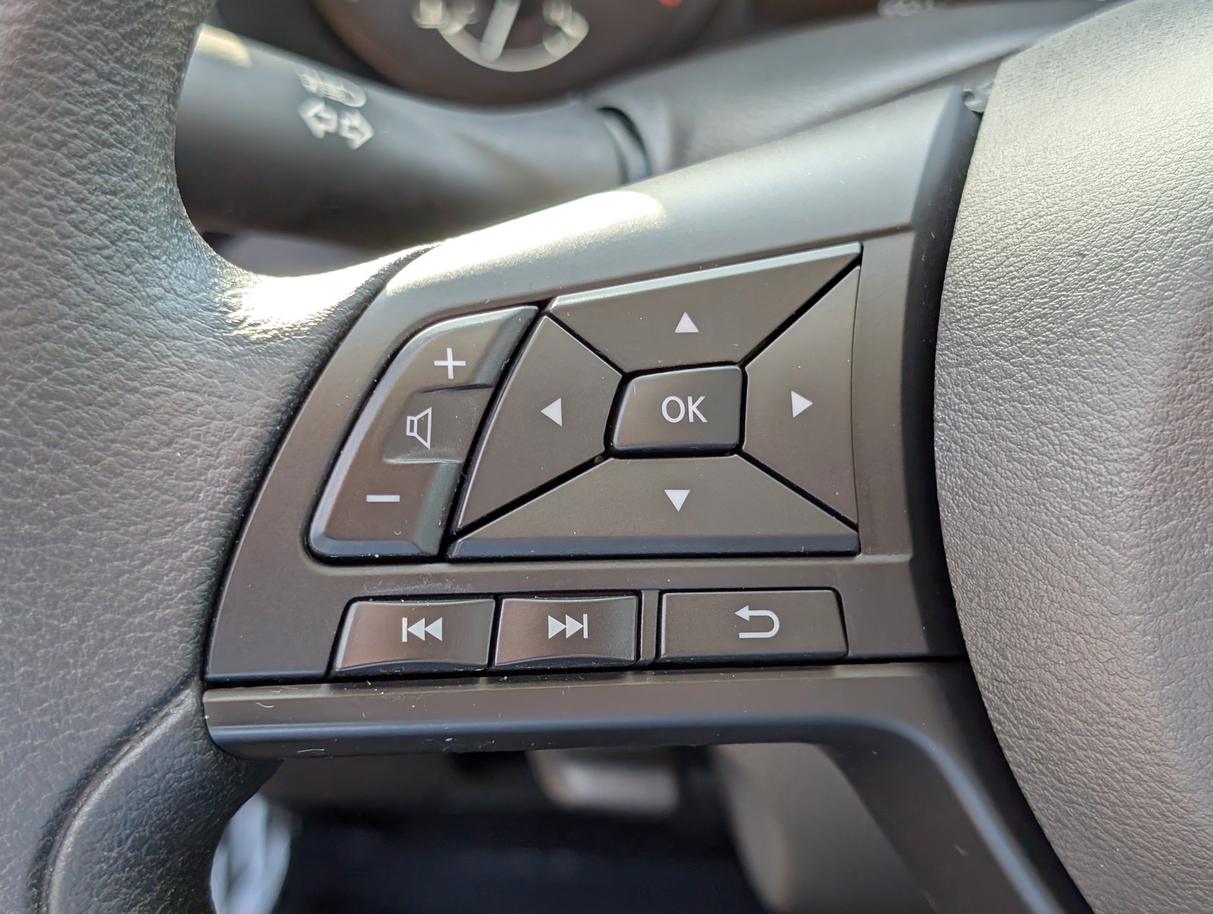 Used 2024 Nissan Altima 2.5 S FWD image 20