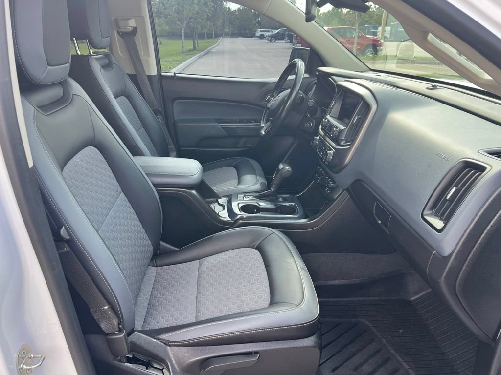 Used 2021 Chevrolet Colorado Z71 w/ Safety Package AWD/4WD image 14
