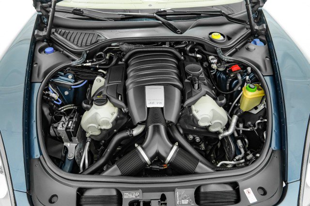 Used 2012 Porsche Panamera 4 image 51