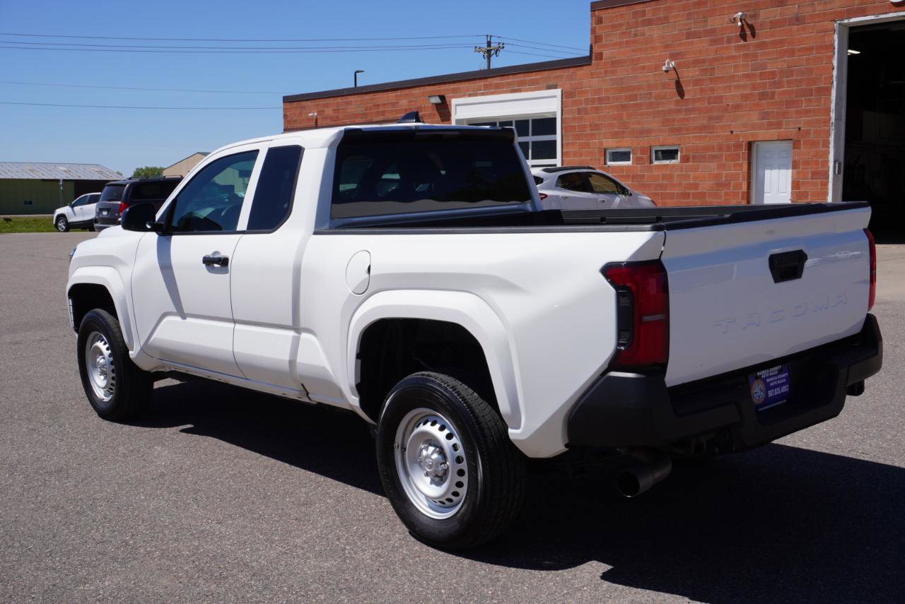 Used 2024 Toyota Tacoma SR RWD image 3