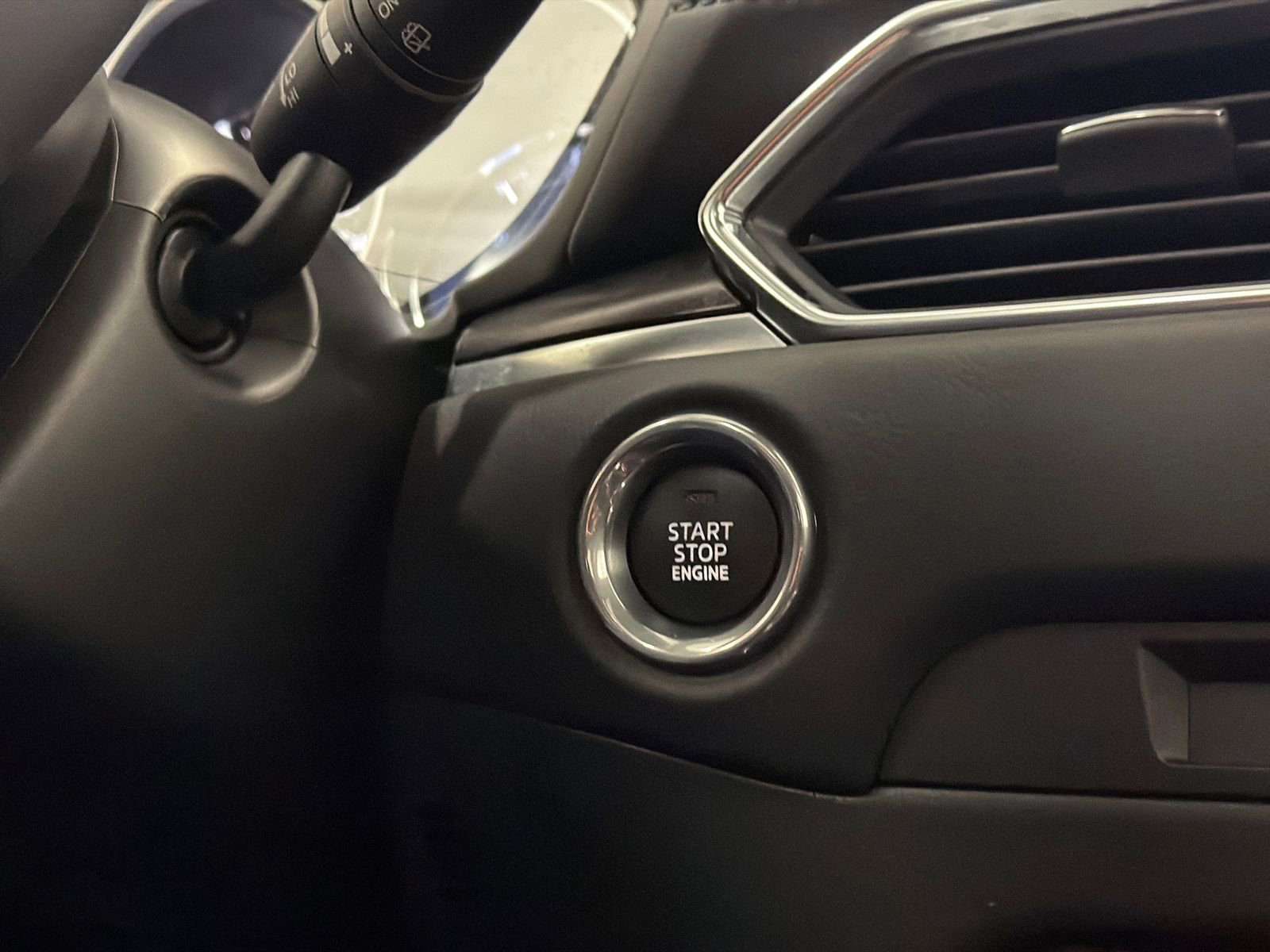 Certified 2025 MAZDA CX-5 Carbon Edition image 28