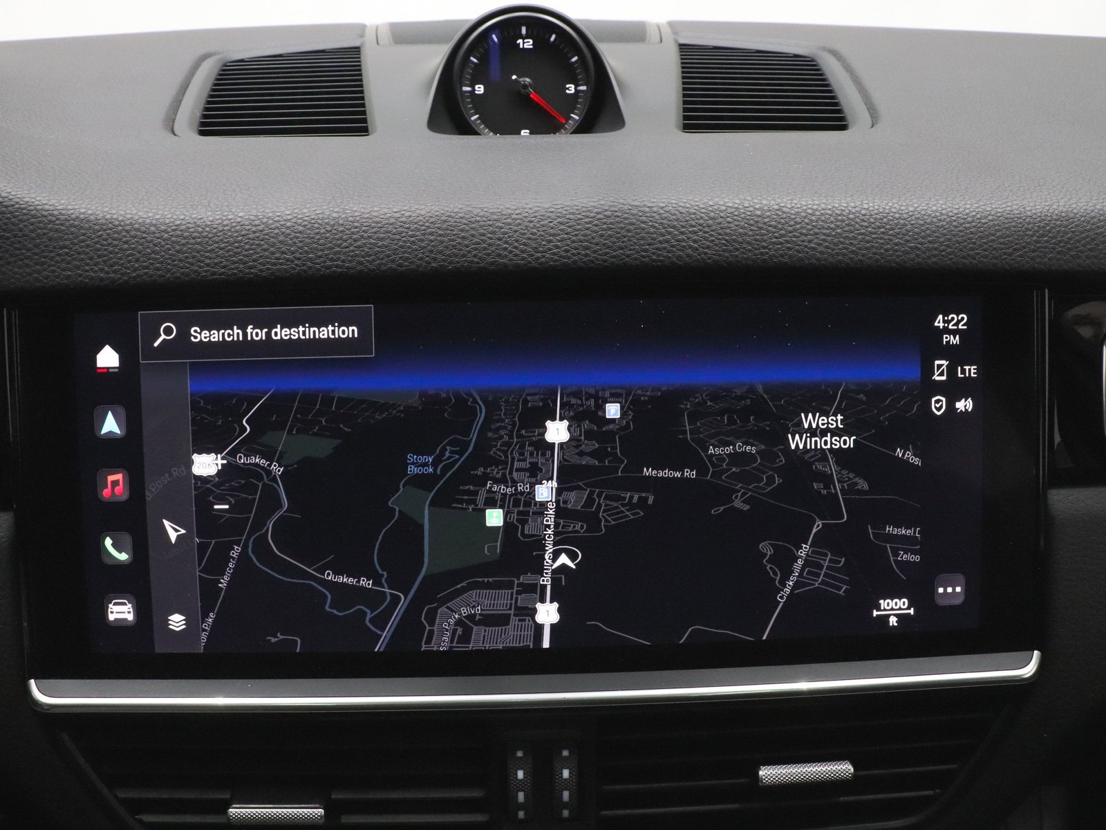 Used 2023 Porsche Cayenne Platinum Edition image 26