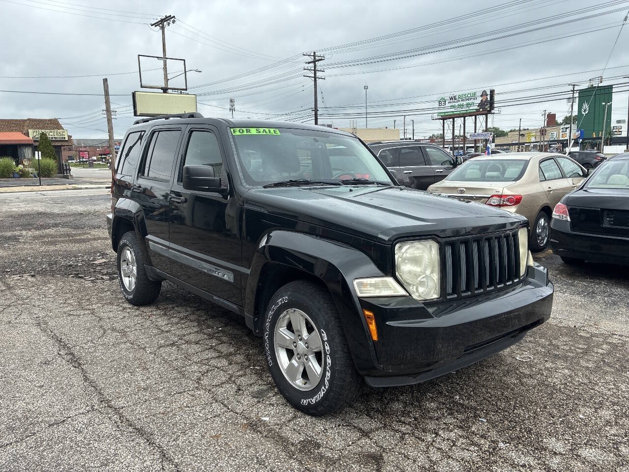 Used 2012 Jeep Liberty Sport w/ Popular Equipment Group AWD/4WD image 3