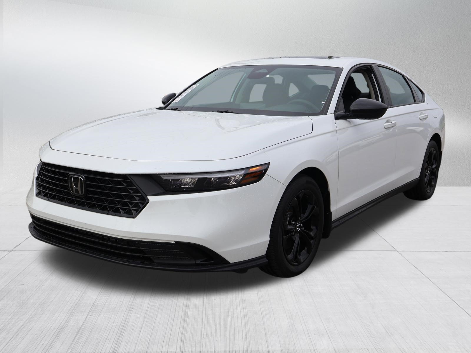 Used 2025 Honda Accord SE image 3