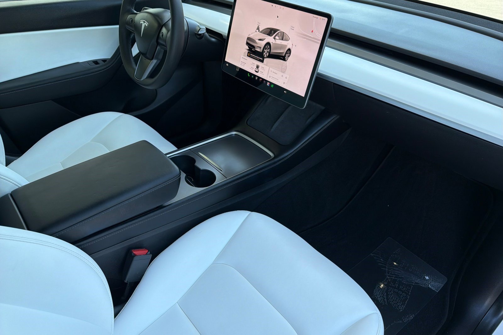 Used 2022 Tesla Model Y Long Range AWD/4WD image 19