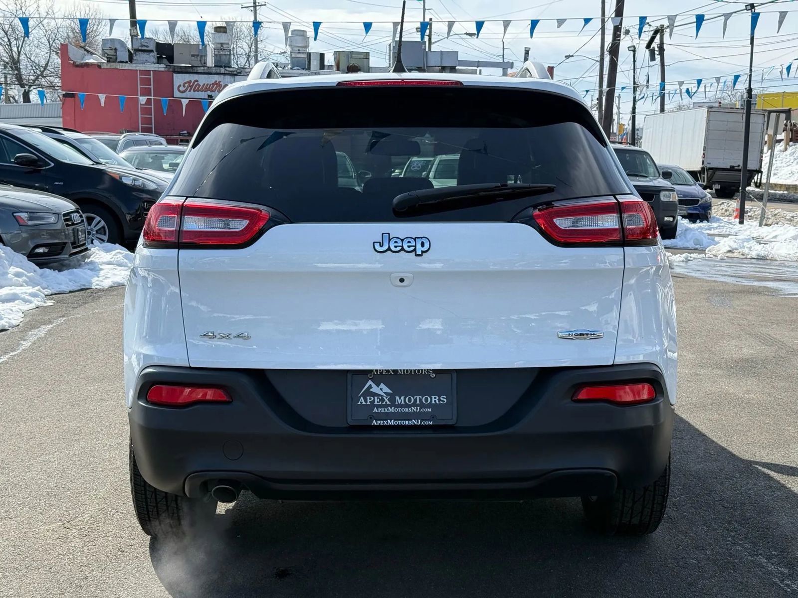 Used 2017 Jeep Cherokee Latitude w/ True North Edition image 8