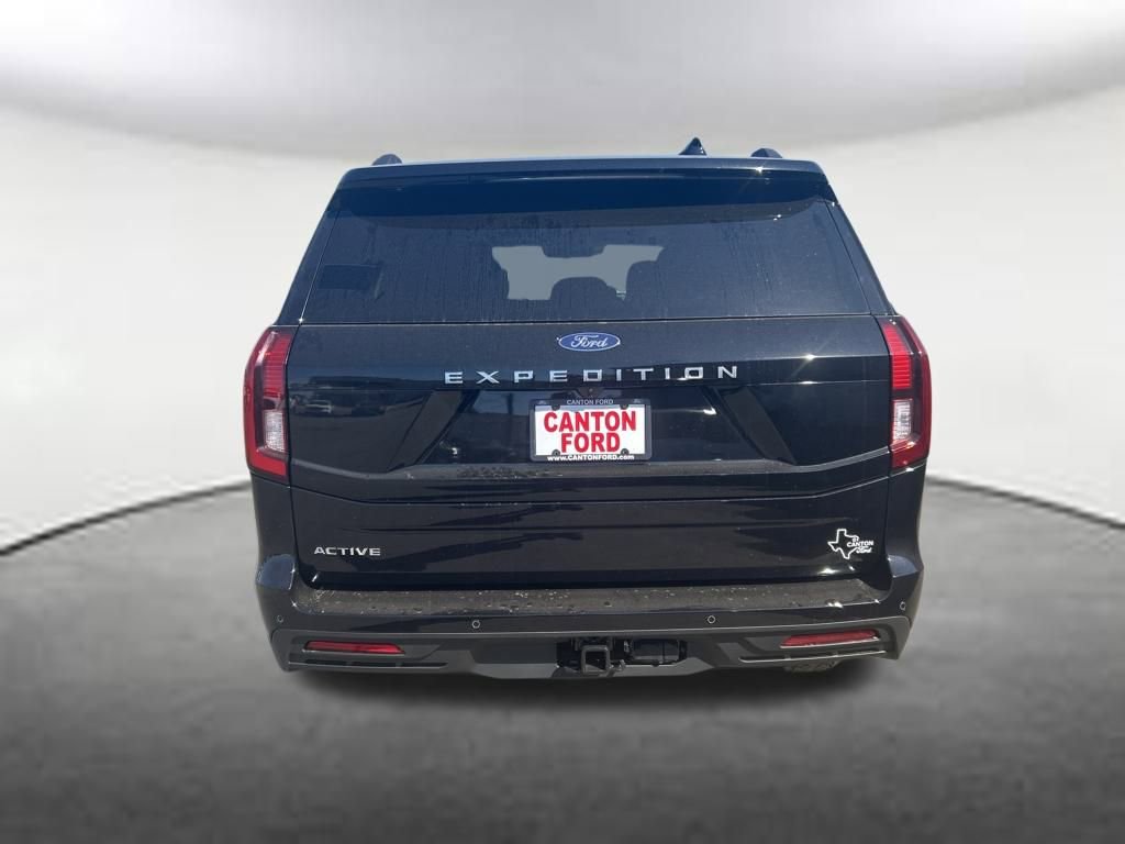 New 2025 Ford Expedition Active image 4