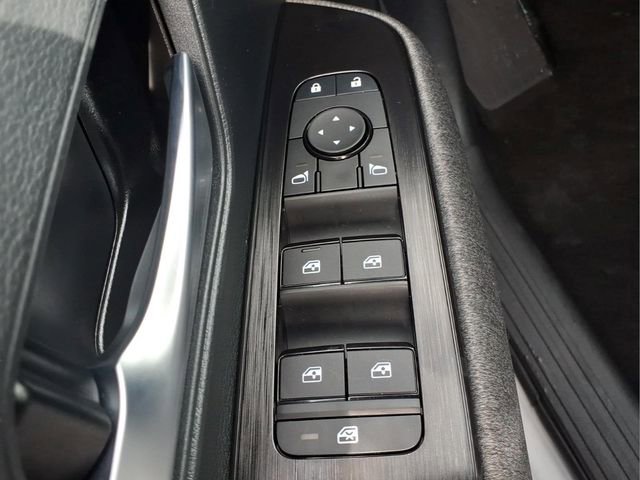 Certified 2025 Nissan Kicks SV AWD/4WD image 17