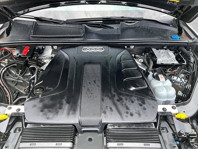 Used 2022 Audi Q7 2.0T Premium w/ Convenience Package AWD/4WD image 11