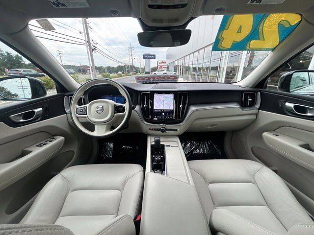 Certified 2024 Volvo XC60 B5 Core w/ Climate Package AWD/4WD image 17