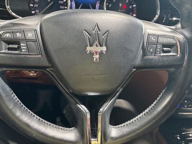 Used 2019 Maserati Quattroporte S image 11
