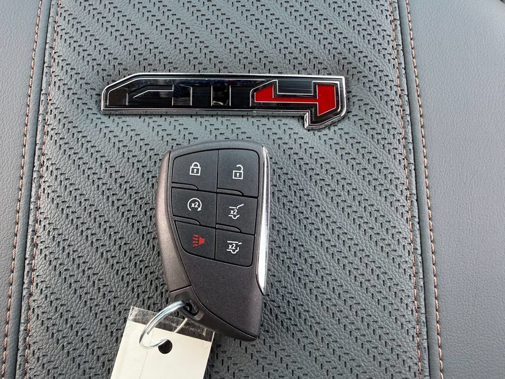 New 2026 GMC Yukon XL AT4 w/ AT4 Premium Plus Package AWD/4WD image 43