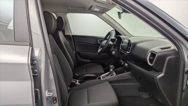 Used 2021 Hyundai Venue SE w/ Cargo Package image 21