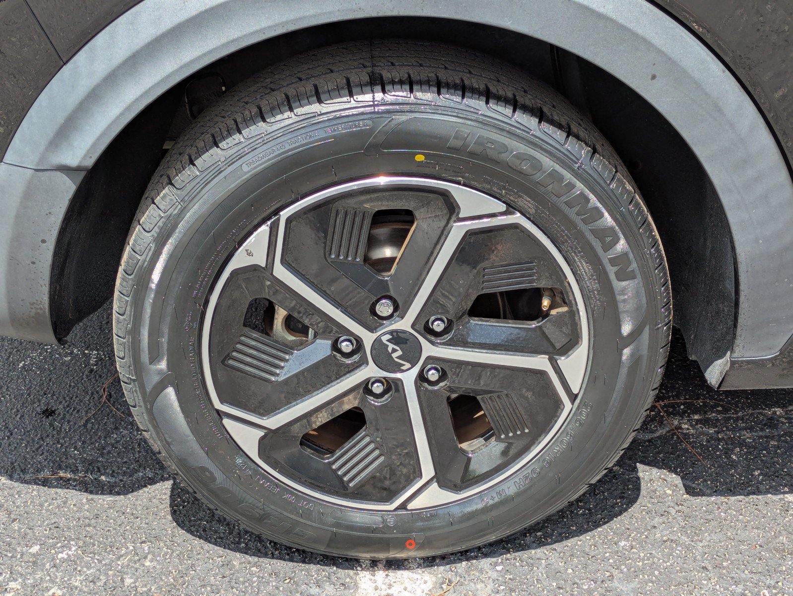 Certified 2023 Kia Niro EX FWD image 9
