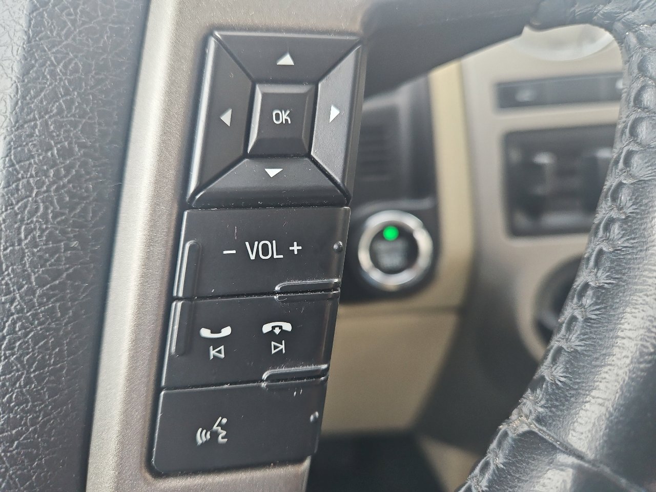 Used 2015 Ford Expedition EL Limited w/ Equipment Group 301A image 18