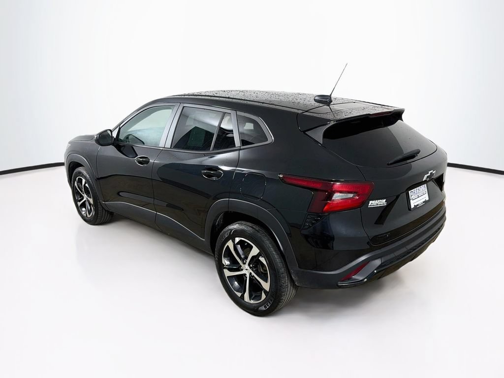 Used 2024 Chevrolet Trax RS FWD image 7