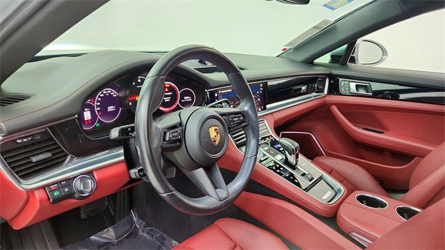 Used 2023 Porsche Panamera Platinum Edition image 18
