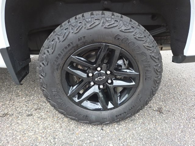 Used 2025 Chevrolet Silverado 1500 LT Trail Boss w/ Convenience Package II AWD/4WD image 77