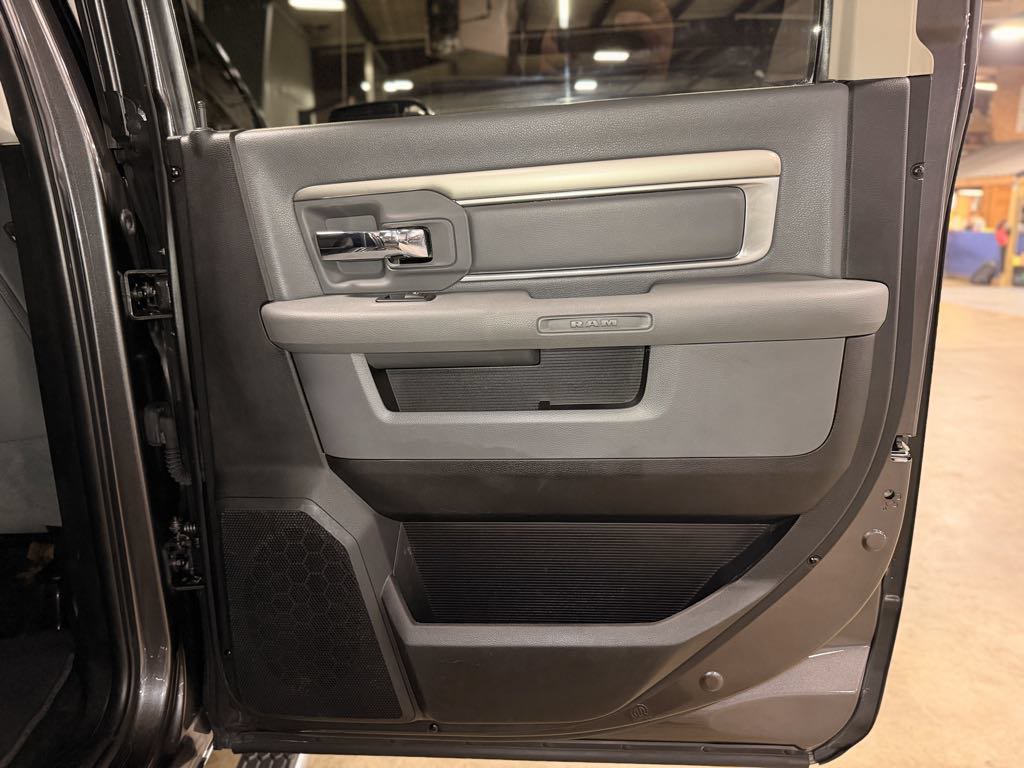 Used 2015 RAM 3500 Lone Star AWD/4WD image 13