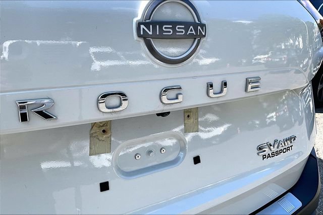 Used 2023 Nissan Rogue SV w/ SV Premium Package AWD/4WD image 8