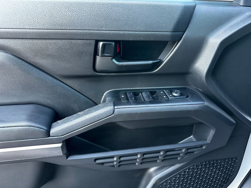 Used 2025 Toyota Tacoma SR5 image 53