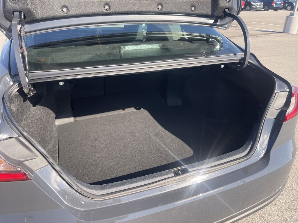 Used 2025 Toyota Camry LE w/ Convenience Package image 15