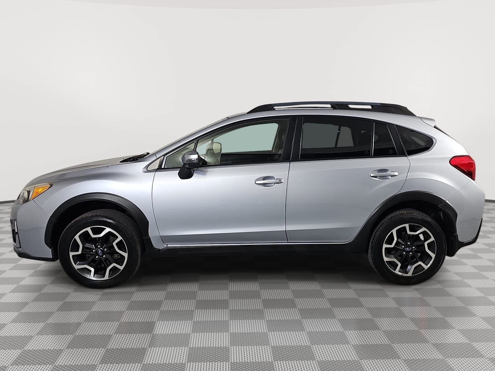 Used 2017 Subaru Crosstrek 2.0i Limited AWD/4WD image 5