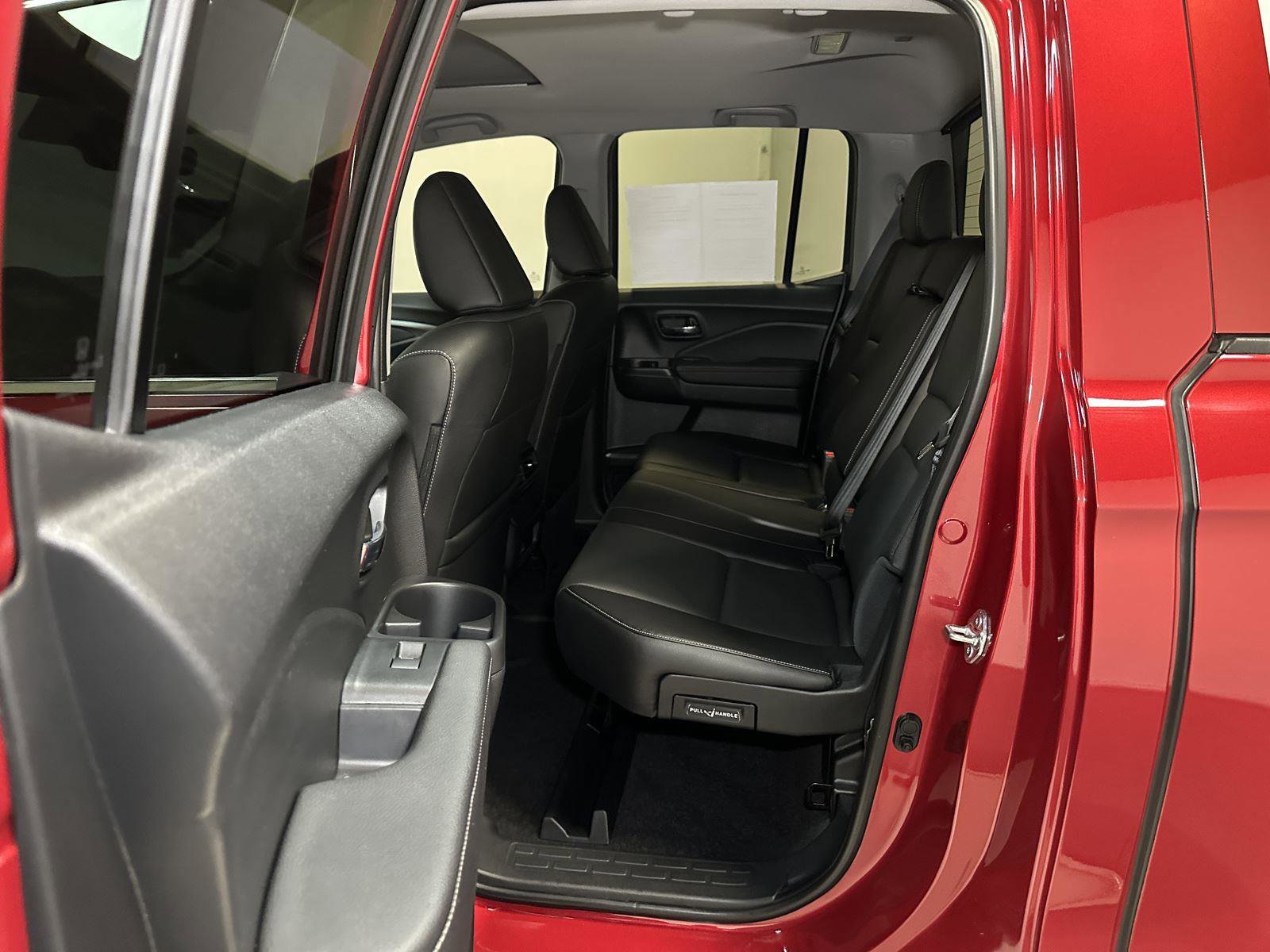 Certified 2024 Honda Ridgeline RTL image 32