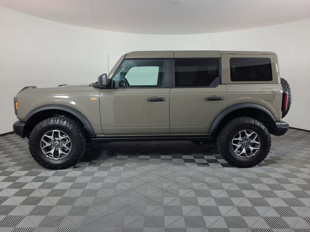Used 2025 Ford Bronco Badlands AWD/4WD image 6