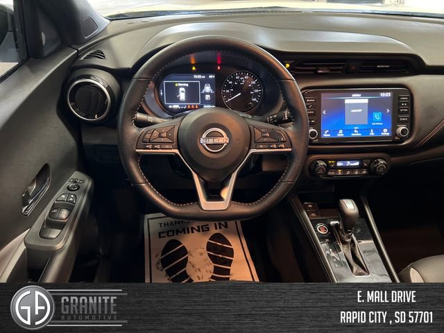 Used 2023 Nissan Kicks SR w/ SR Premium Package image 13