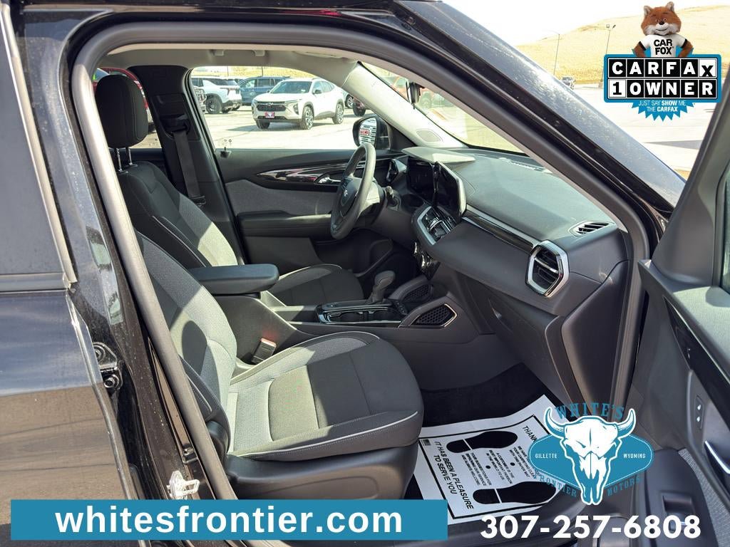 Used 2025 Chevrolet TrailBlazer LT AWD/4WD image 10