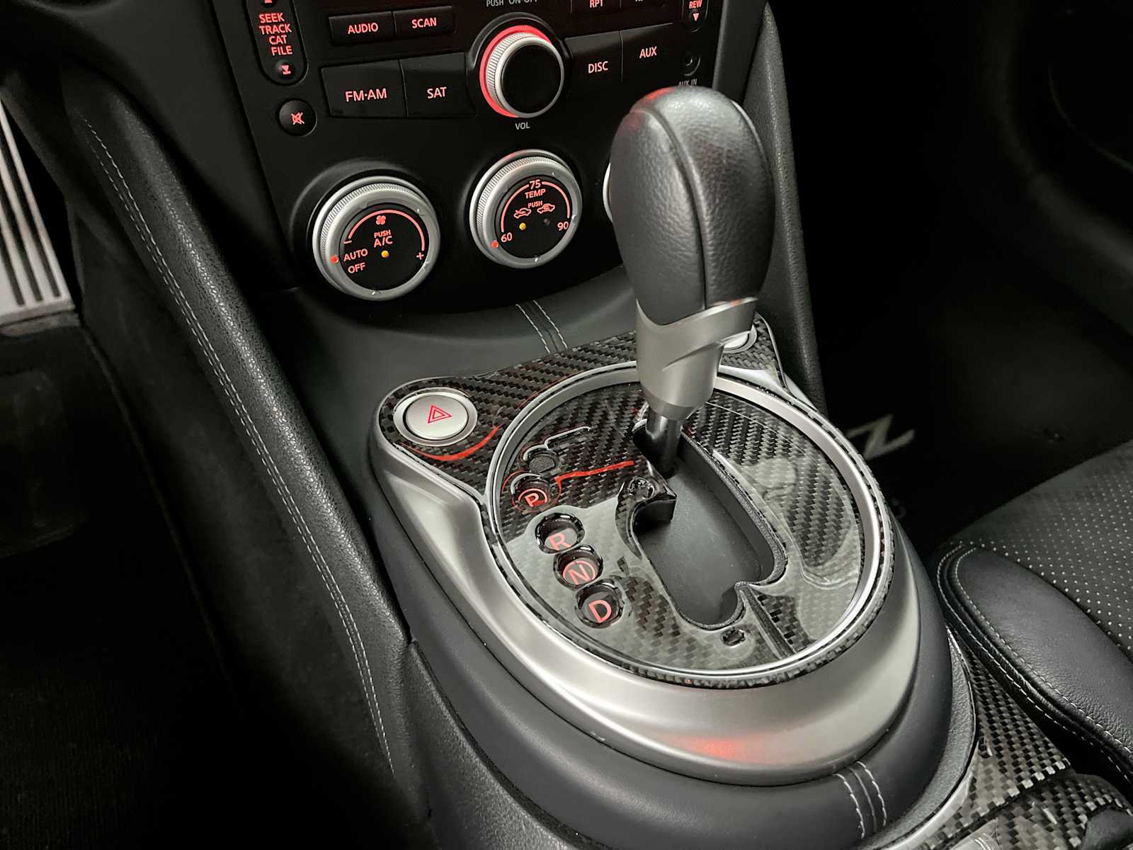 Used 2013 Nissan 370Z Touring w/ Sport Pkg RWD image 26