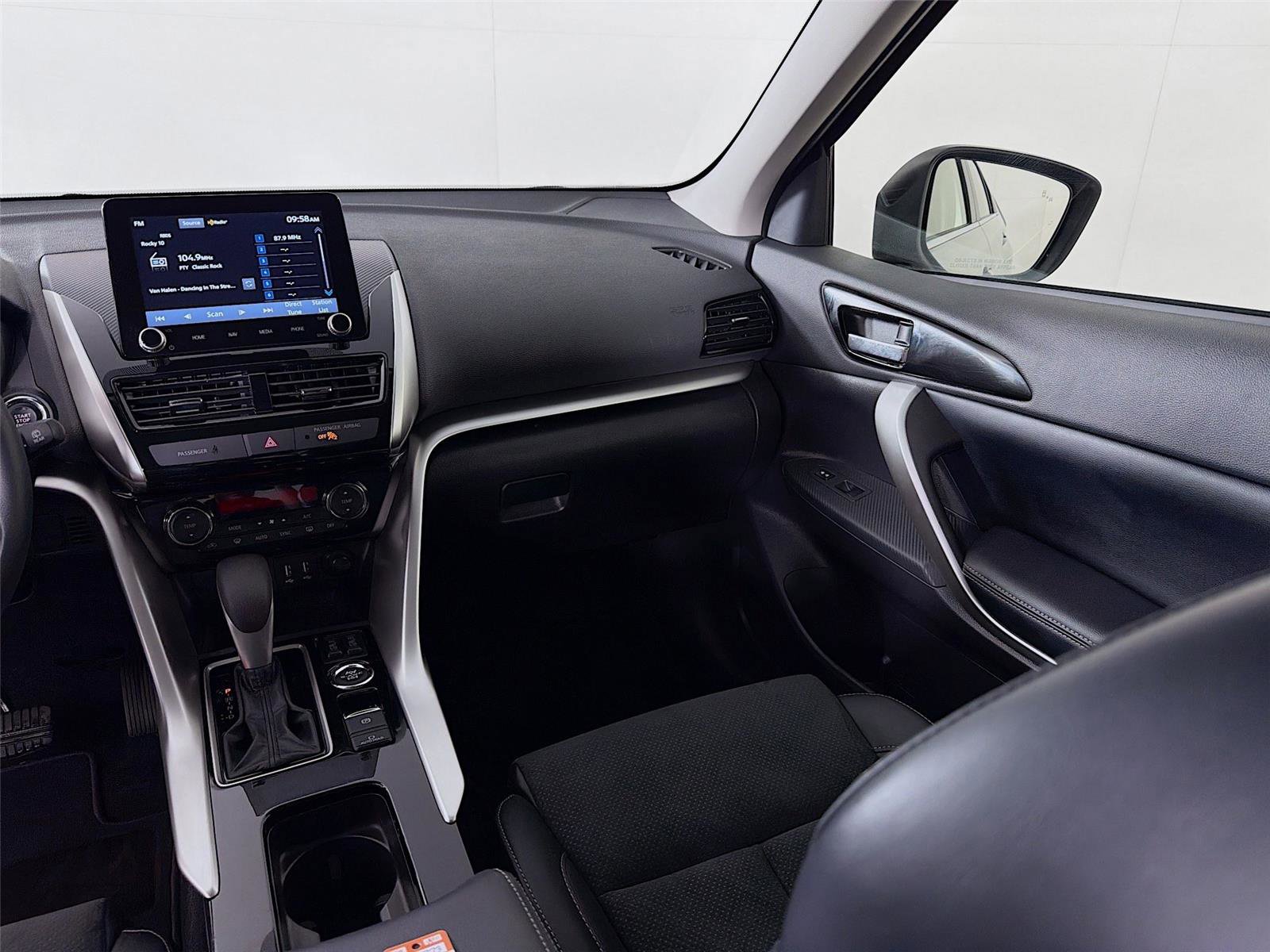 Used 2025 Mitsubishi Eclipse Cross SE image 21