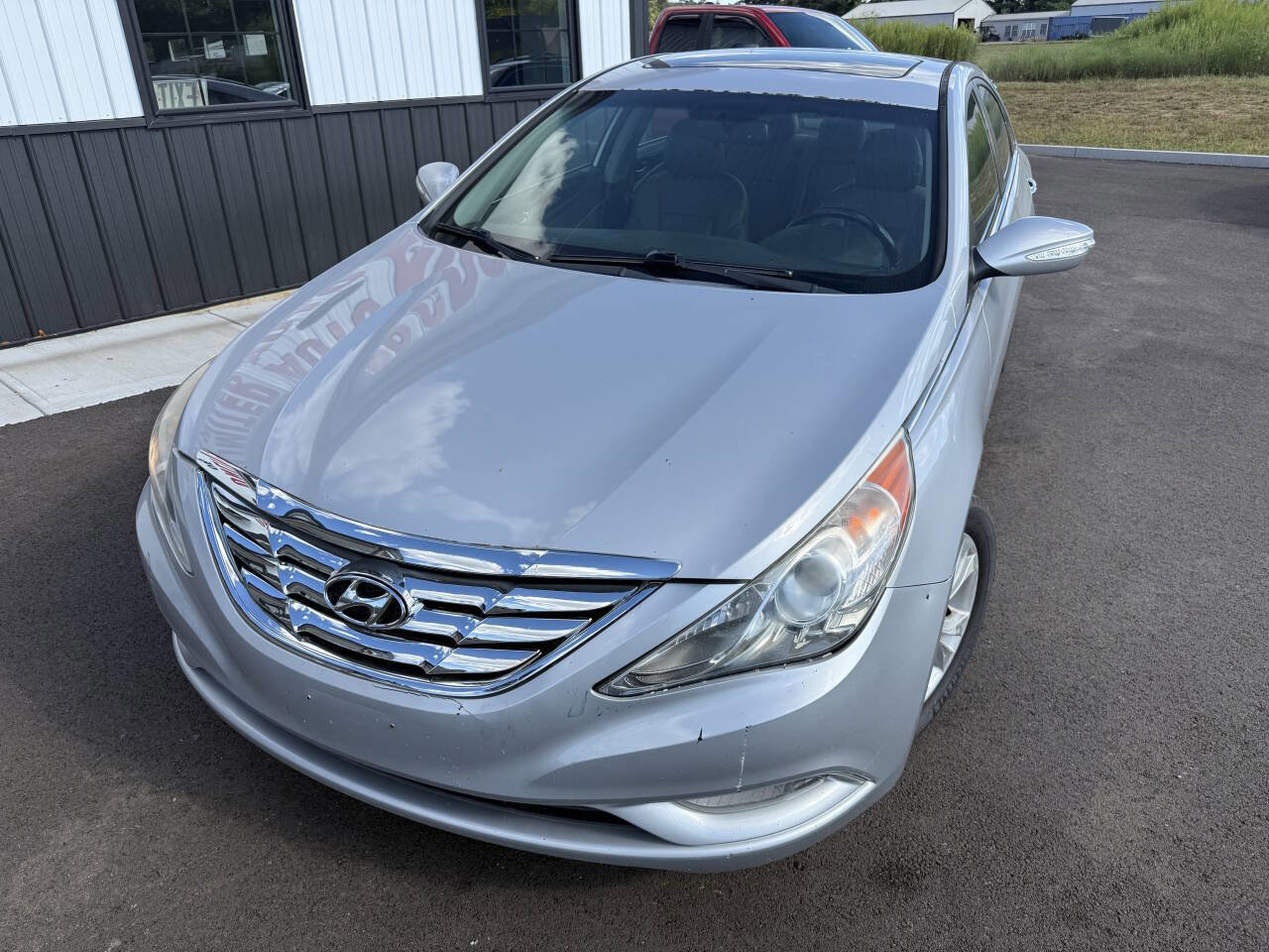 Used 2011 Hyundai Sonata Limited image 2