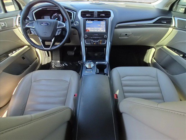 Used 2019 Ford Fusion SEL FWD image 17